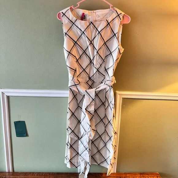 Calvin Klein Sleeveless Plaid Dress - Picture 1 of 10